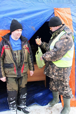 Спасатели со всей Ивановской области соревновались в подледной ловле рыбы